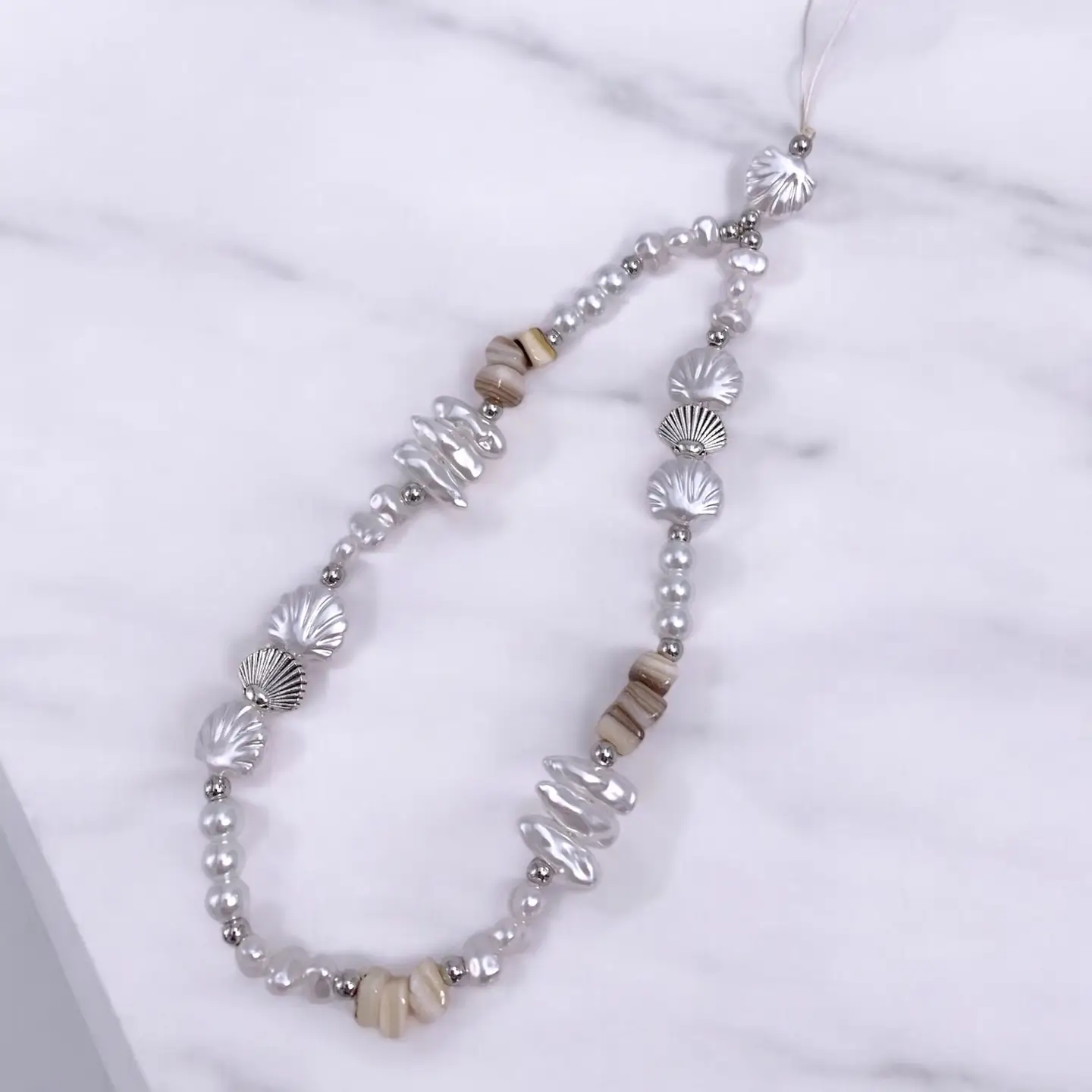 Chaîne courte de téléphone en perles – Image 4