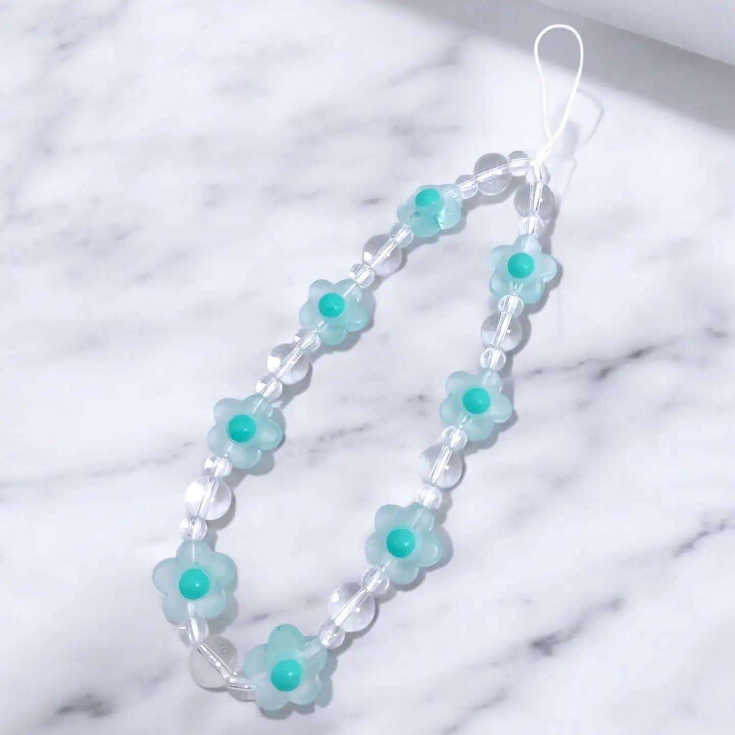 Chaîne de téléphone à fleurs – Image 2